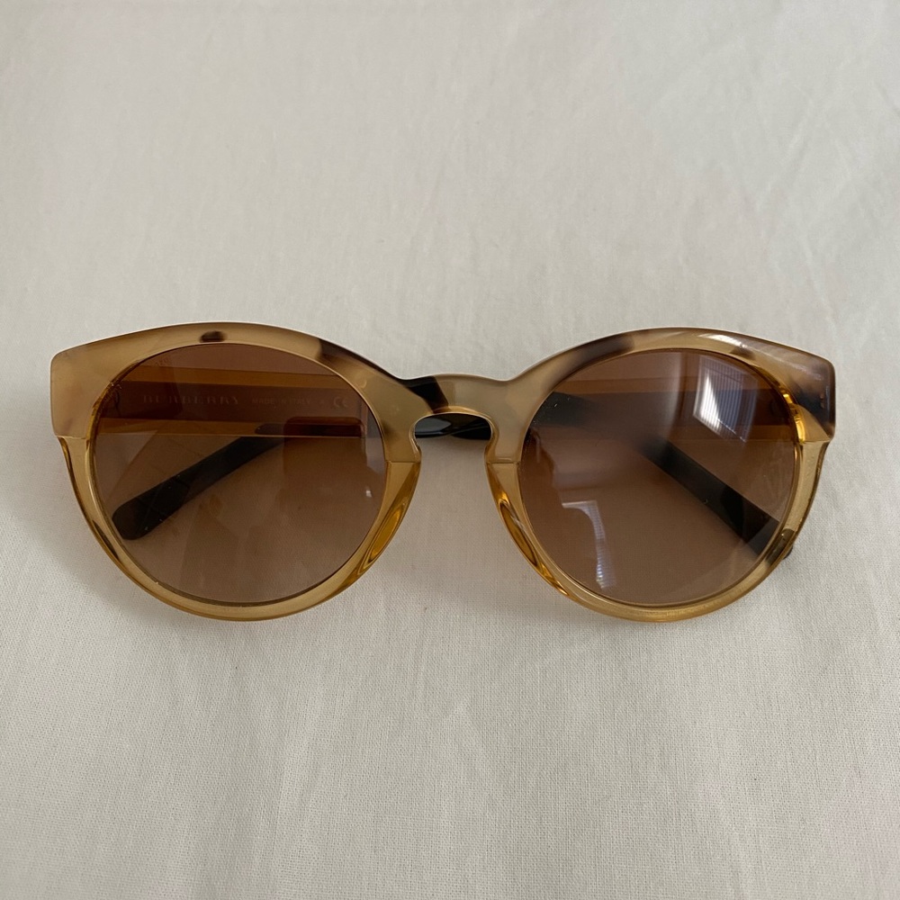 Burberry sunglasses